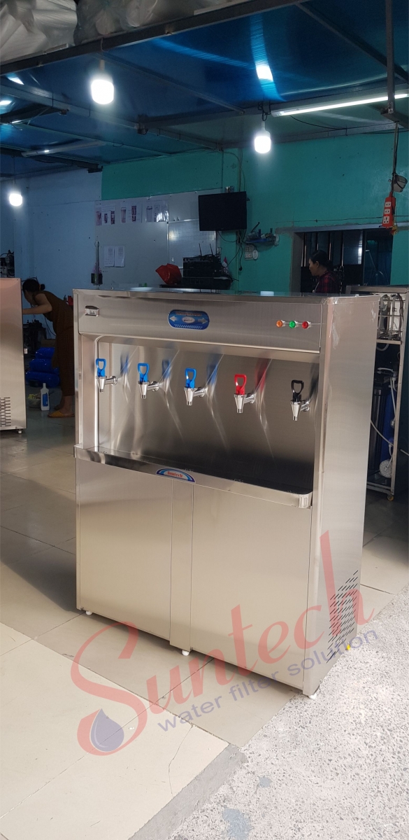 Sản xuất và cung cấp máy lọc nước uống 5 vòi tại HCM